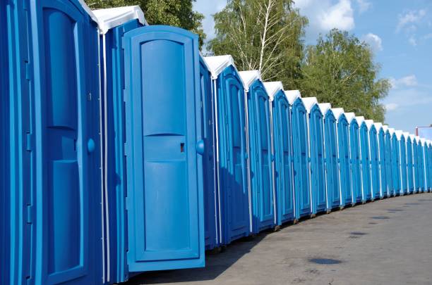 Portable Toilet Options We Offer in Hoopeston, IL